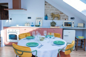 Gîte dans une ancienne ferme avec piscine